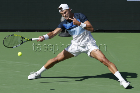 Теннисный турнир BNP Paribas Open, 1/2 финала: Хольгер Руне (Дания) - Даниил Медведев (Россия) - 7:5, 6:4
