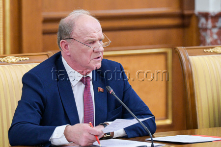 Russian PM Mishustin meets with members of Russian Communist Party's faction in State Duma