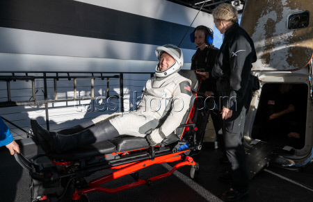 NASAs and SpaceXs Crew-9 Splashdown - USA