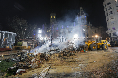 'Cremá' Night of Fallas 2025
