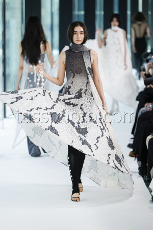 RIV NOBUHIKO Aut/Win 2025 Tokyo Runway