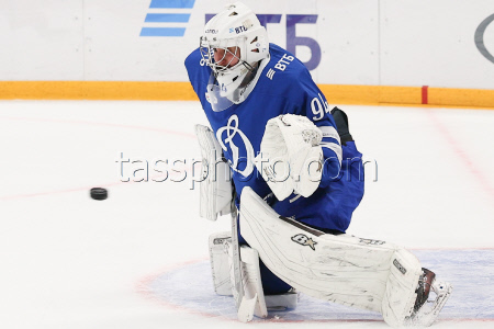 Kontinental Hockey League: Dynamo Moscow 1 - 4 Lokomotiv Yaroslavl