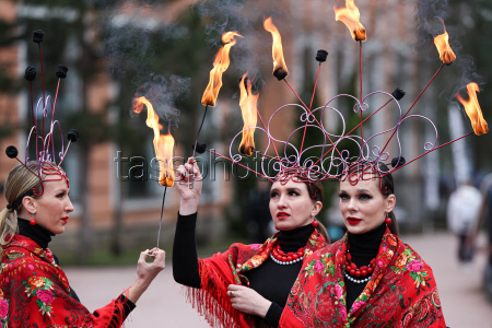 Olympic champion figure skater Alina Zagitova's medal unveiled at Rosa Khutor