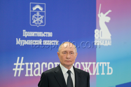 Рабочая поездка президента РФ Путина в Мурманскую область