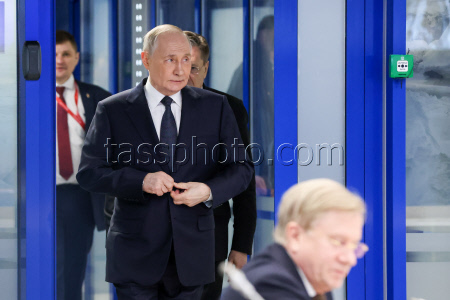 Рабочая поездка президента РФ Путина в Мурманскую область