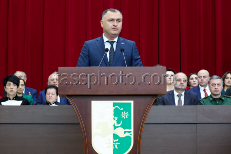 Gunba sworn in as Abkhazia president