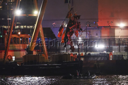 Helicopter crashes into Hudson River near Jersey City, New Jersey