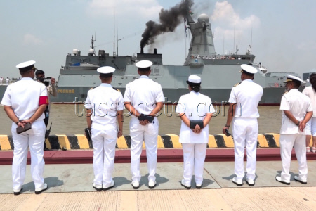 Crews of Russian Navy Pacific Fleet ships in Bangladesh
