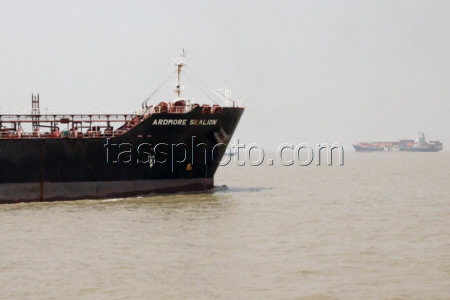 Crews of Russian Navy Pacific Fleet ships in Bangladesh
