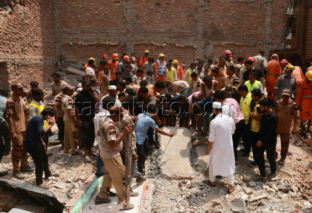 At least four killed in New Delhi building collapse