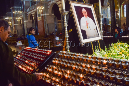 Tributes At Westminster Cathedral As Pope Francis Dies