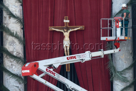 Pope Francis dies at the age of 88