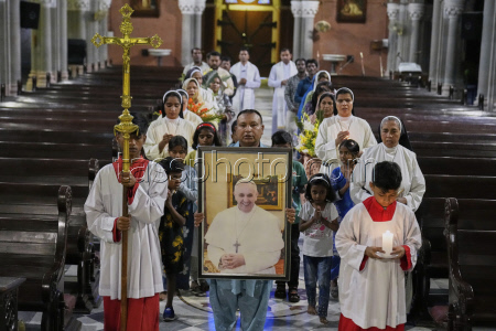 APTOPIX Pakistan Obit Pope Francis Global Reax