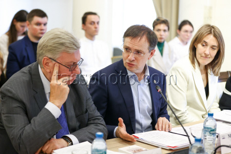 Russian Foreign Ministry's patriotic education centre in session