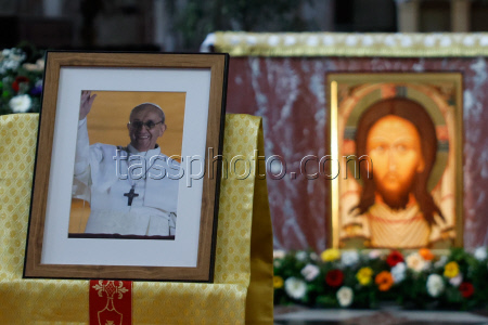 Pope Francis dies at the age of 88