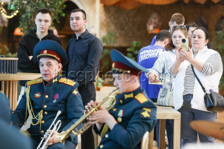St George ribbons handed out in Kazan, Russia