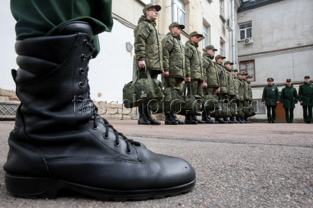 Spring army call-up in St Petersburg