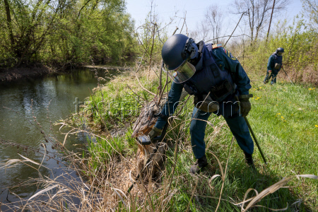 Demining of Lugan River in Lugansk People's Republic