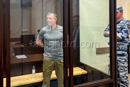 Popov, former commander of Russia's 58th army, appears in court
