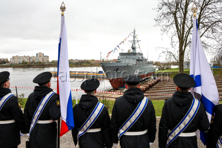 Polyarny minesweeper launched in St Petersburg