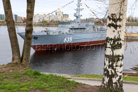 Polyarny minesweeper launched in St Petersburg