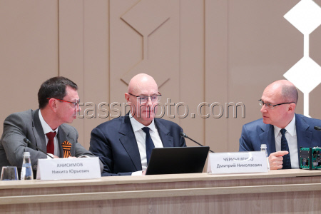 Award ceremony for "Torch of the National Technology Olympiad" Prize