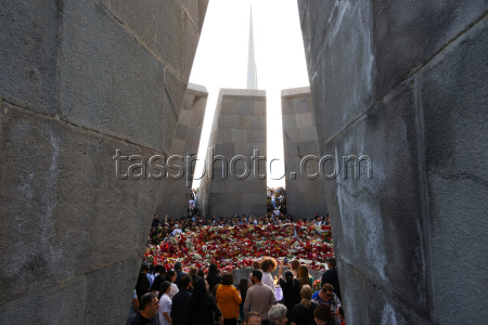Yerevan marks 110th anniversary of Armenian Genocide