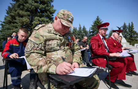 Victory Dictation event in Lugansk