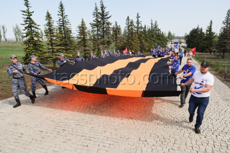 Victory Dictation event in Donetsk People's Republic