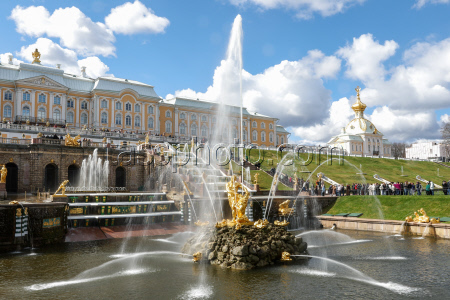 Открытие сезона фонтанов в Петергофе