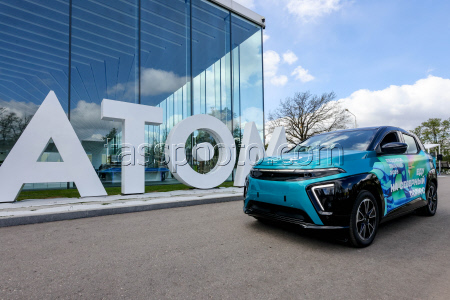 Atom electric car unveiled in Moscow