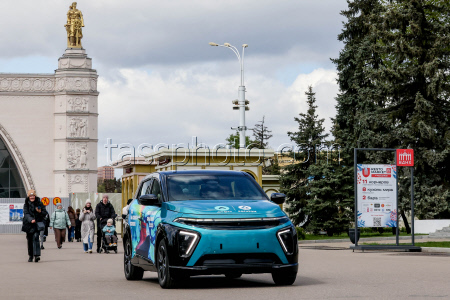 Atom electric car unveiled in Moscow