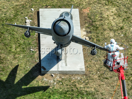 Monument to MiG-21 aircraft under renovation in Kherson Region