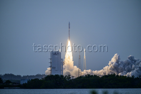 Amazon запустила ракету Atlas V с партией из 27 интернет-спутников Project Kuiper с космодрома на мысе Канаверал
