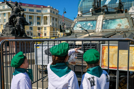Выставка трофейной техники во Владивостоке