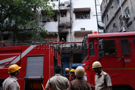Fire breaks out at a hotel in Kolkata