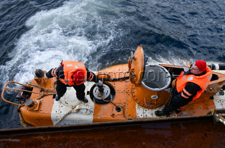 Russia's Northern Fleet search-and-rescue exercises in Sea of Barents
