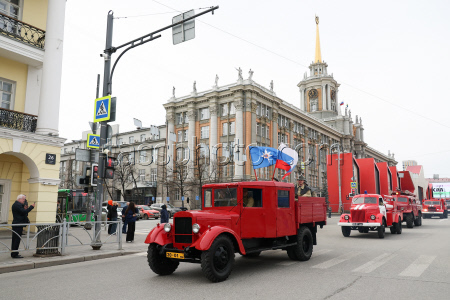 Parade marks Fire Service Day in Yekaterinburg, Russia
