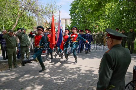Parade for WWII veteran in Lugansk