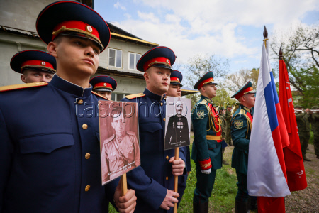Parade for WWII veteran in Lugansk