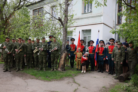 Parade for WWII veteran in Lugansk