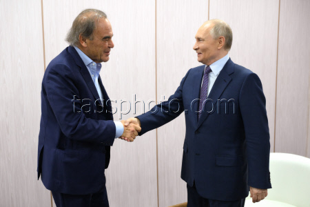 Встреча президента РФ Путина с режиссером Стоуном в Москве