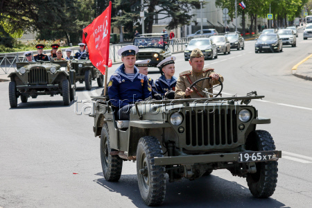 Церемония слияния Вечных огней в Севастополе