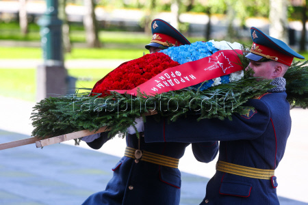 Flame of Memory event in Moscow's Alexander Garden