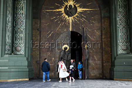 Patriarch Kirill of Moscow and All Russia conducts holy liturgy at Main Cathedral of Russian Armed Forces