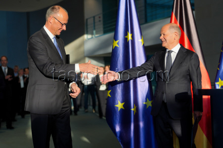 Chancellery - Handover of office