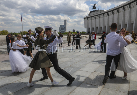 Preparations for upcoming Victory Day in Moscow