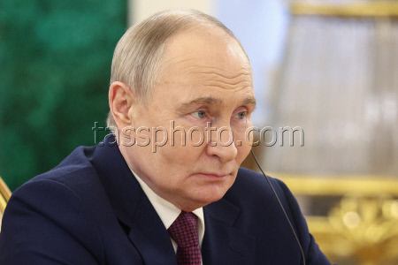 Встреча президента РФ Путина и президента Кубы Диас-Канеля