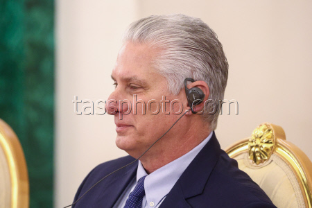Presidents of Russia and Cuba meet in Moscow