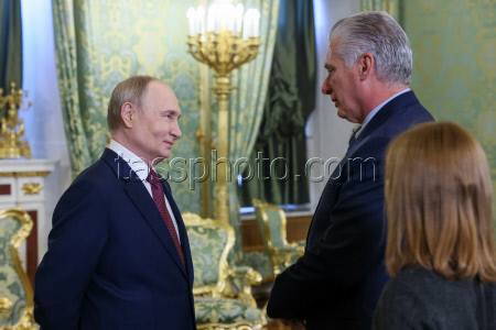 Встреча президента РФ Путина и президента Кубы Диас-Канеля